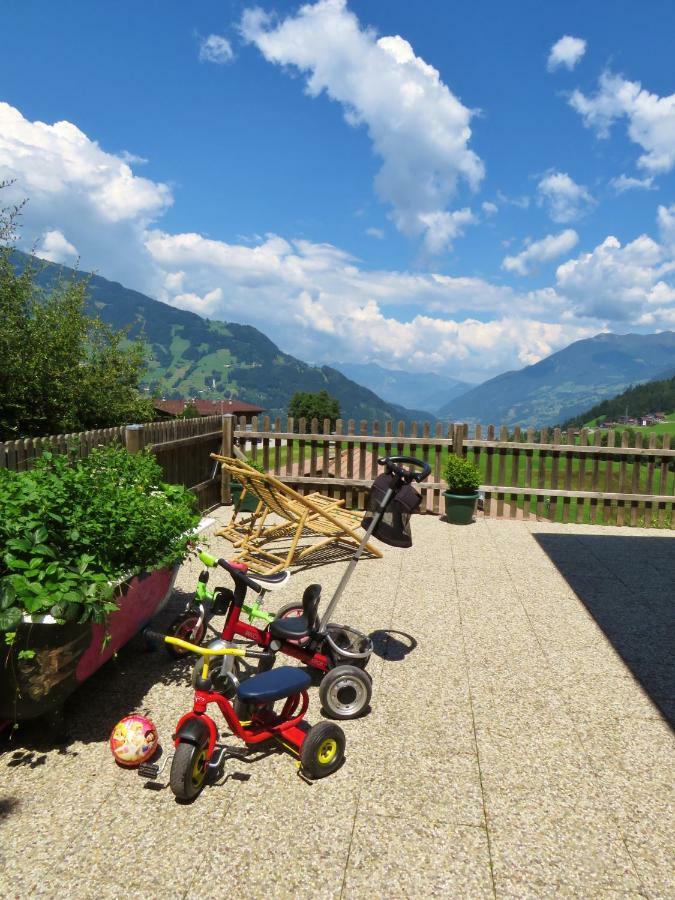 Ferienwohnung Point Hainzenberg Εξωτερικό φωτογραφία